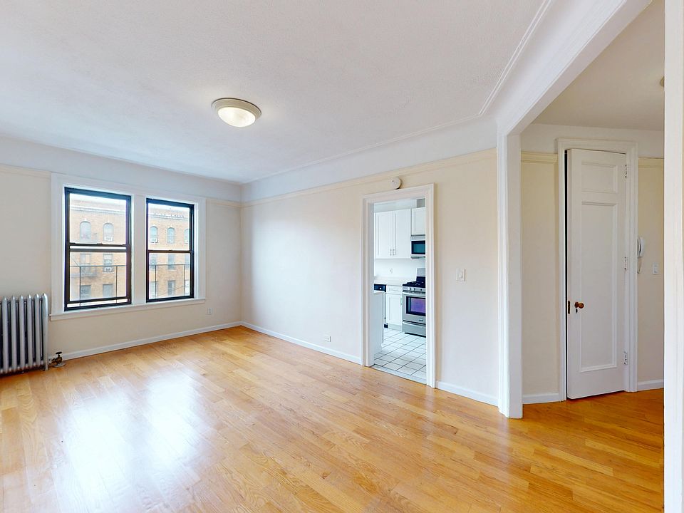 1st image of 656 W 204th St APT 56