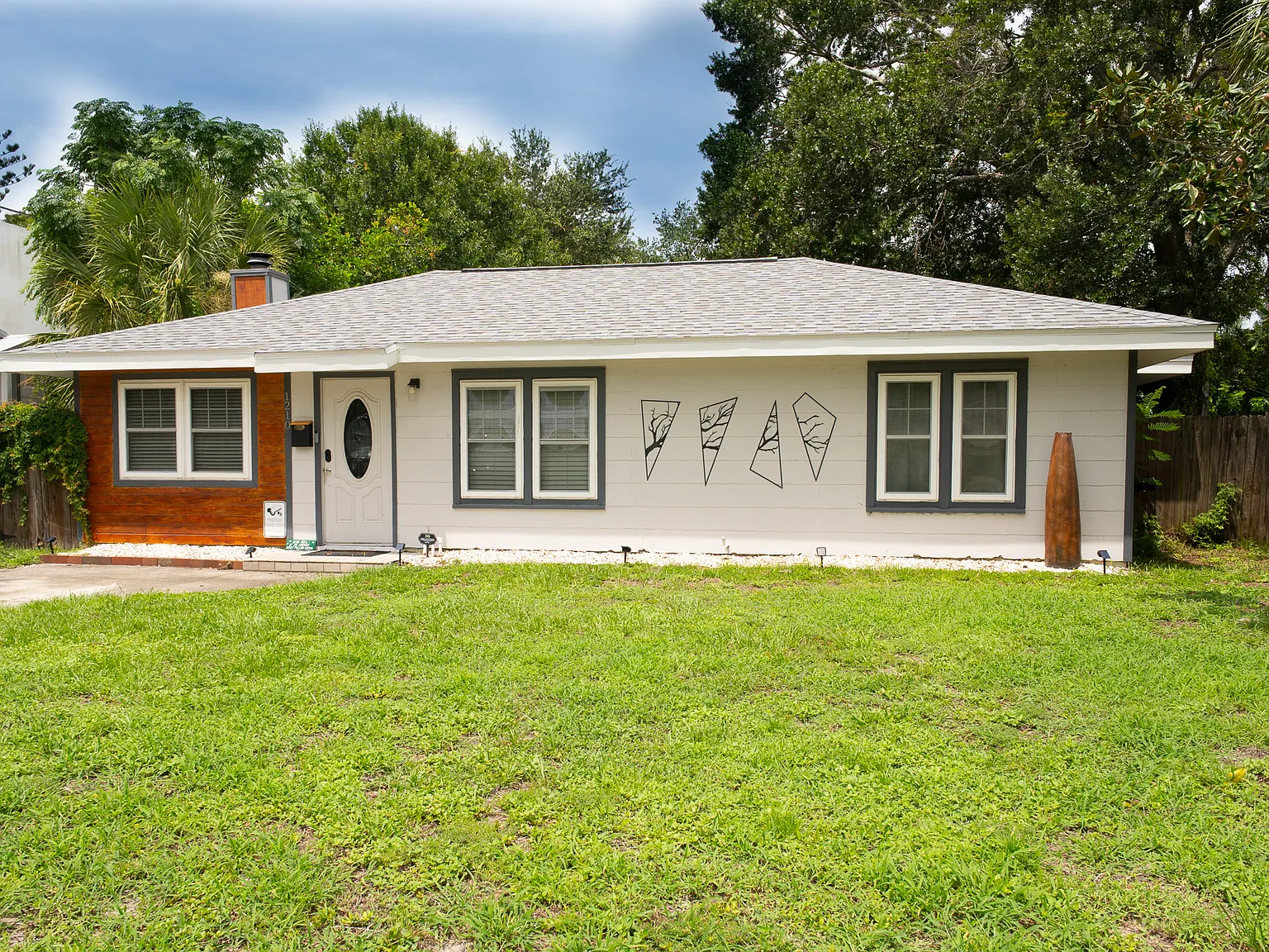 2 bed, 946 sqft, $2,300 — Photo 2