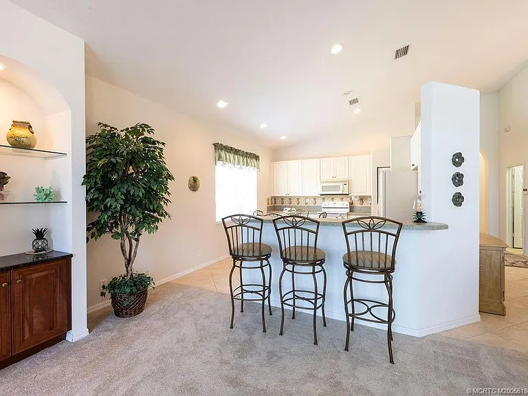 2096 NW Marsh Rabbit Ln — Photo 32