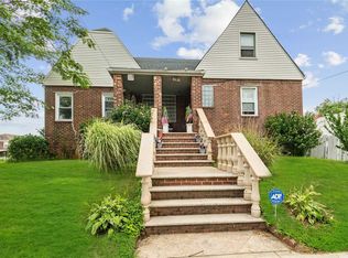 95-19 159th Ave, Howard Beach, NY 11414