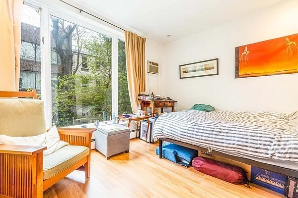 Rented by MNS | media 5