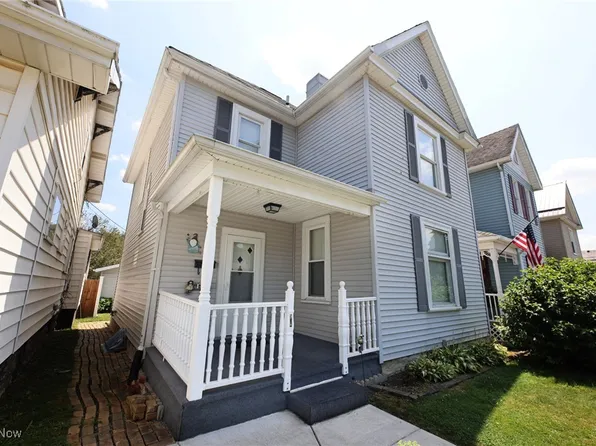 908 Phoenix Ave, Chester, WV 26034