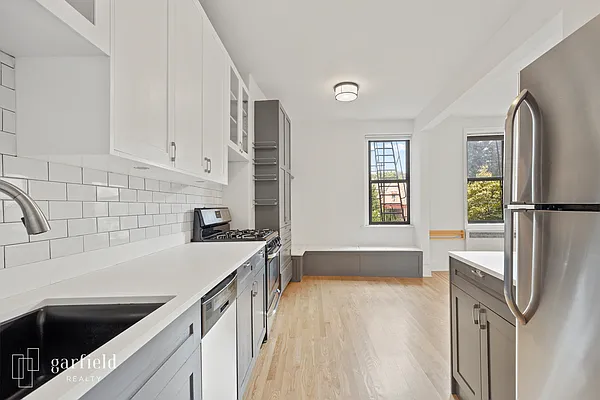 Rented by Garfield Realty  | media 7