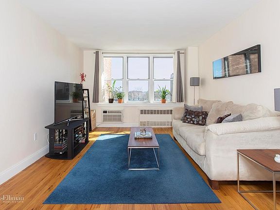 2nd image of 495 E 7th St APT 6C