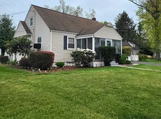 430 Brook Ct, Plainfield, NJ 07060