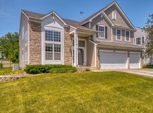 485 Chesterfield Ln, North Aurora, IL 60542