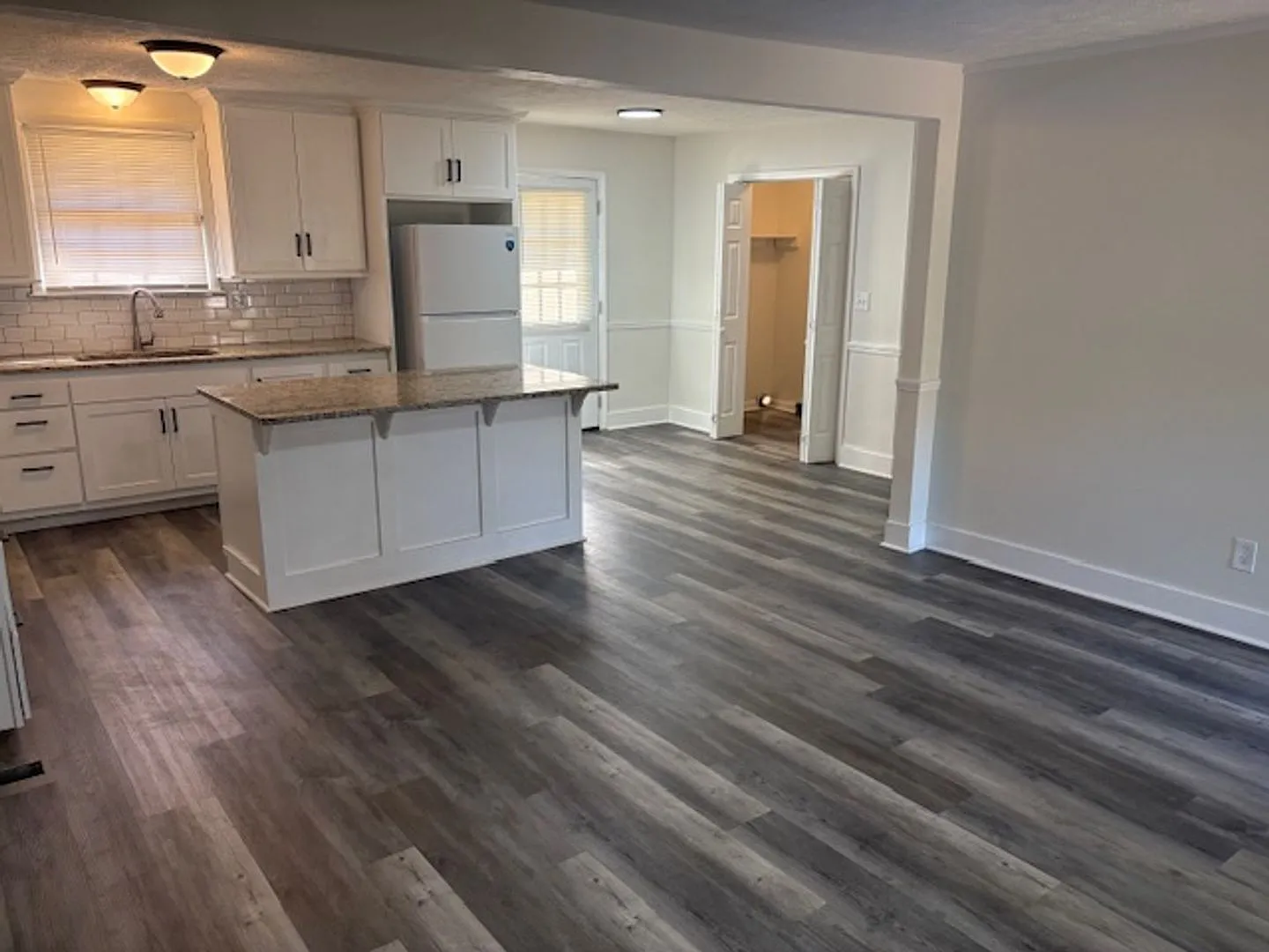 Smyrna-3BR/1.5BA, garage, fenced yard — Photo 3