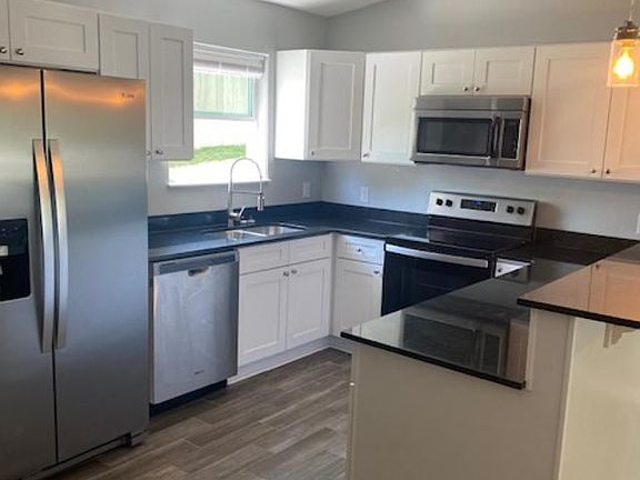 5th image of 180 N Lakeland Dr Unit 102