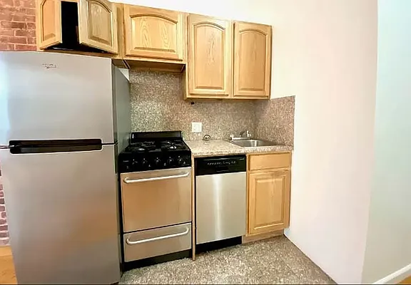 Rented by Corcoran | media 8