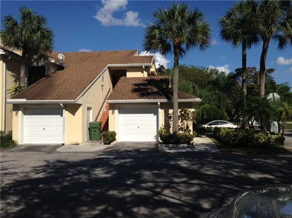 151 SW 95th Ter APT 106, Pembroke Pines, FL 33025