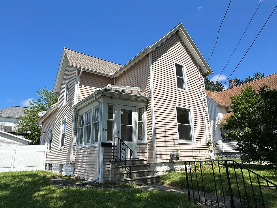 1410 Sweet Ave