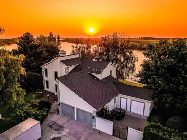 500 Riverside Dr, Burley, ID 83318