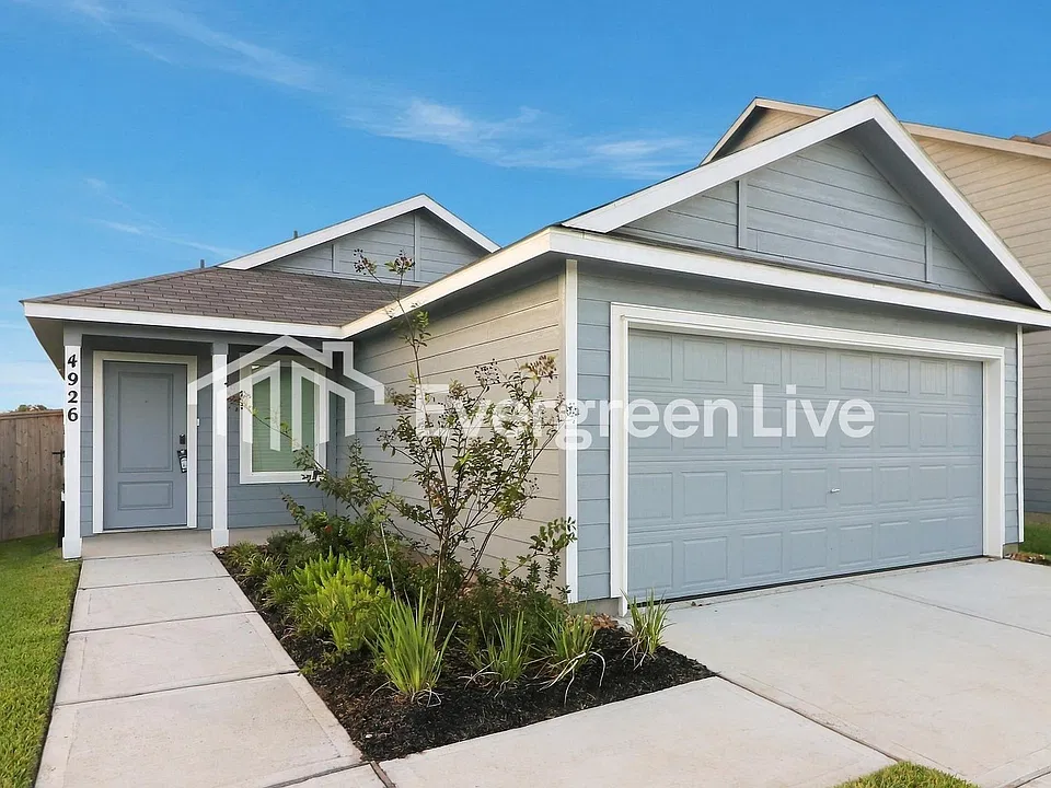 4926 Valencia Frst
