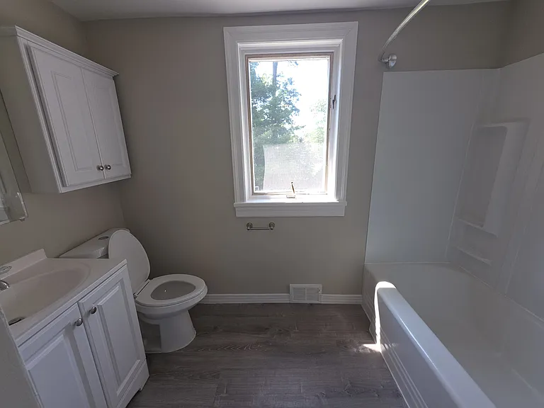 316 Hutchinson Ave — Photo 13