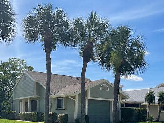 2nd image of 1538 SE Crayrich Court
