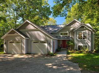 3648 Rabbit River Dr, Hamilton, MI 49419