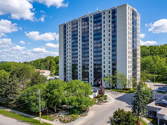 4th image of 35 Green Valley Dr #103
