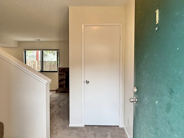 Entry way of unit