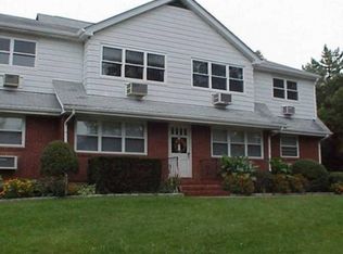10 S Henry St APT 4, Pearl River, NY 10965