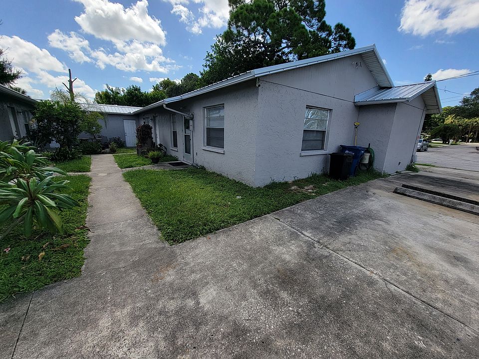 1st image of 4413 York Dr