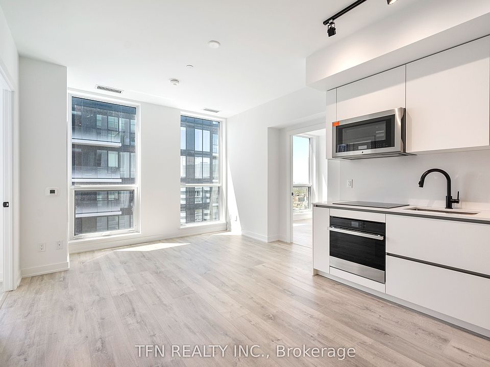1st image of 327 King St W #4704