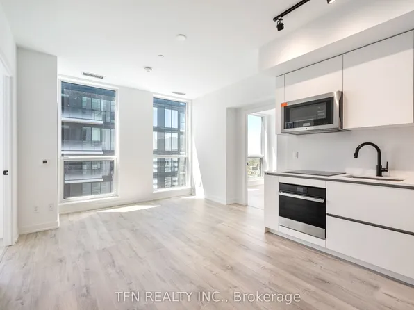 327 King St W #4704, Toronto, ON M5A 1K6