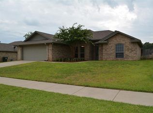19022 Winstar Dr, Flint, TX 75762