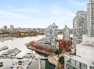 1077 Marinaside Cres #2105, Vancouver, BC V6Z2Z5