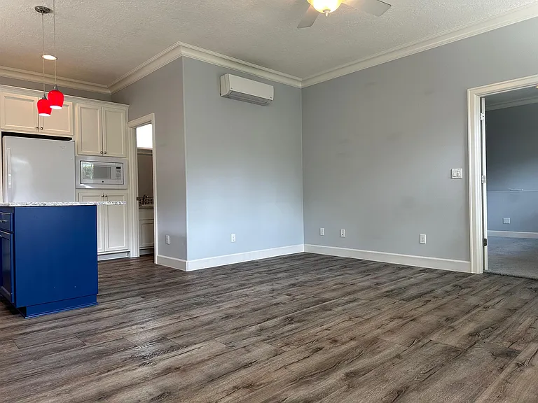 1328 S Water St — Photo 7