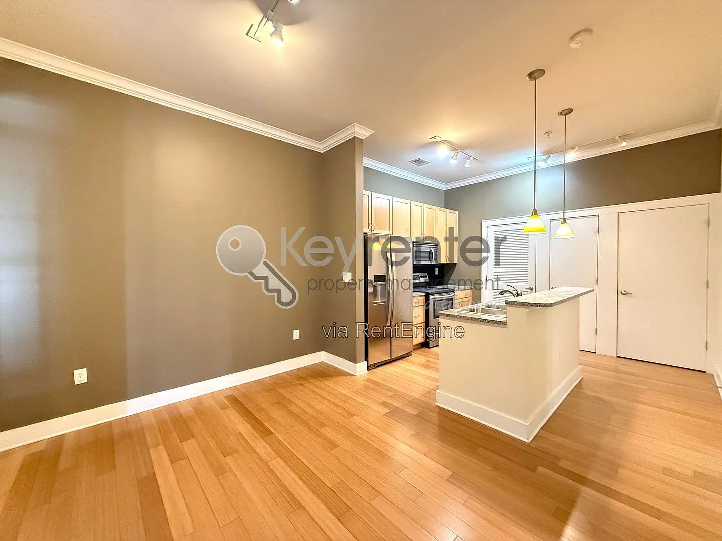 2 bed, 2.0 bath, $1,750 — Photo 2