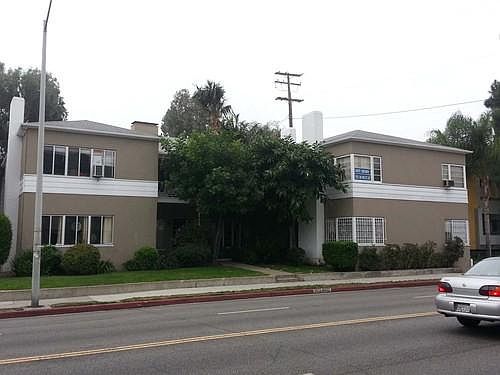 1st image of 8006 Fountain Ave