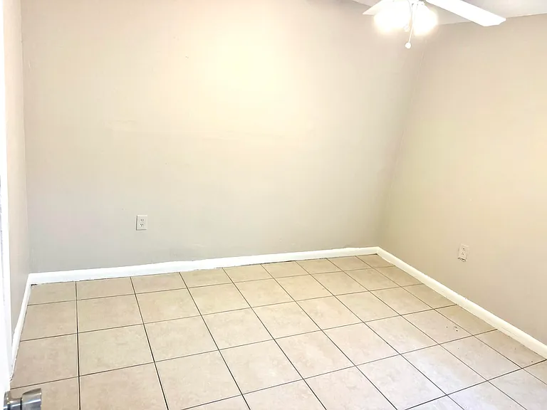 245 NW 12th Ct #1-4 — Photo 12