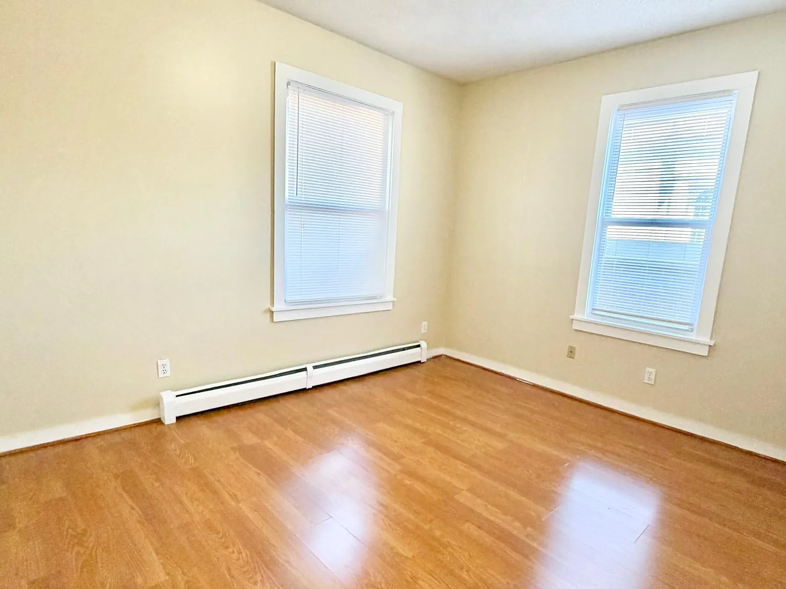 3 bed, 850 sqft, $1,475 — Photo 4