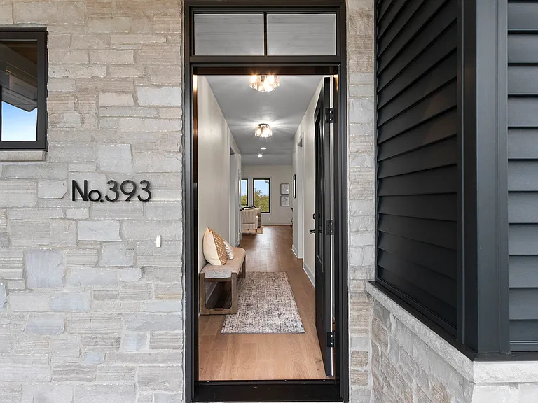 392 Farmhouse Ln — Photo 2