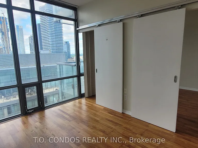 38 Grenville St #3801 — Photo 8