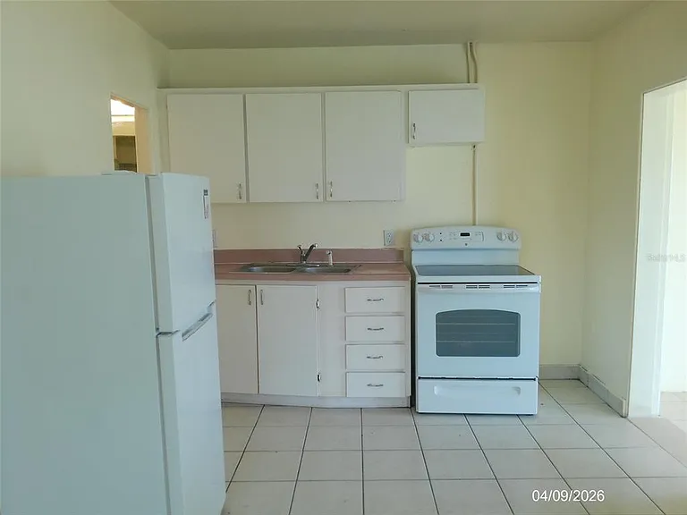 1111 Cypress Gardens Blvd SE #12 — Photo 5