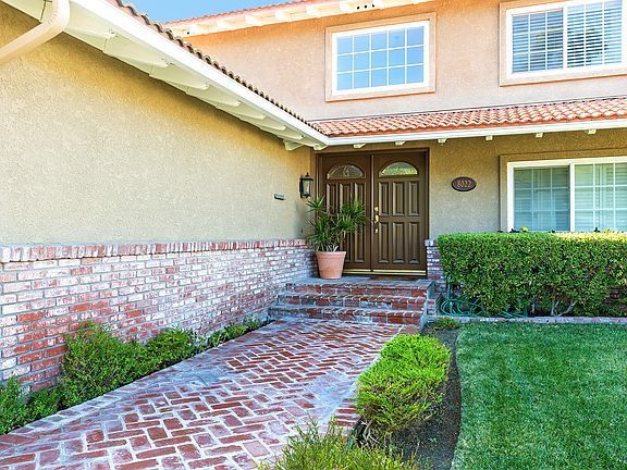 2nd image of 8022 Hillandale Dr