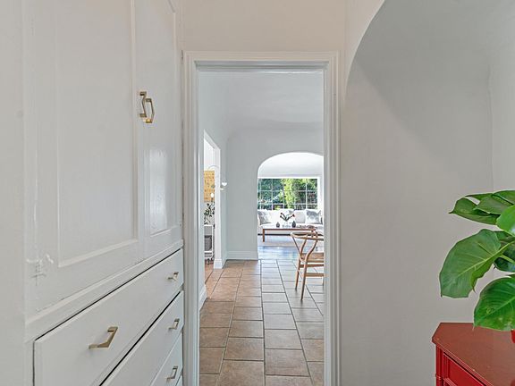 4th image of 1361 Micheltorena St
