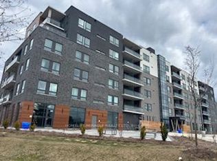 26 Lowes Rd W #107, Guelph, ON N1G 4X2
