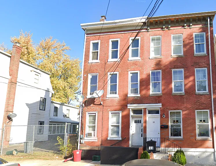 214 Spring St #2 — Photo 1