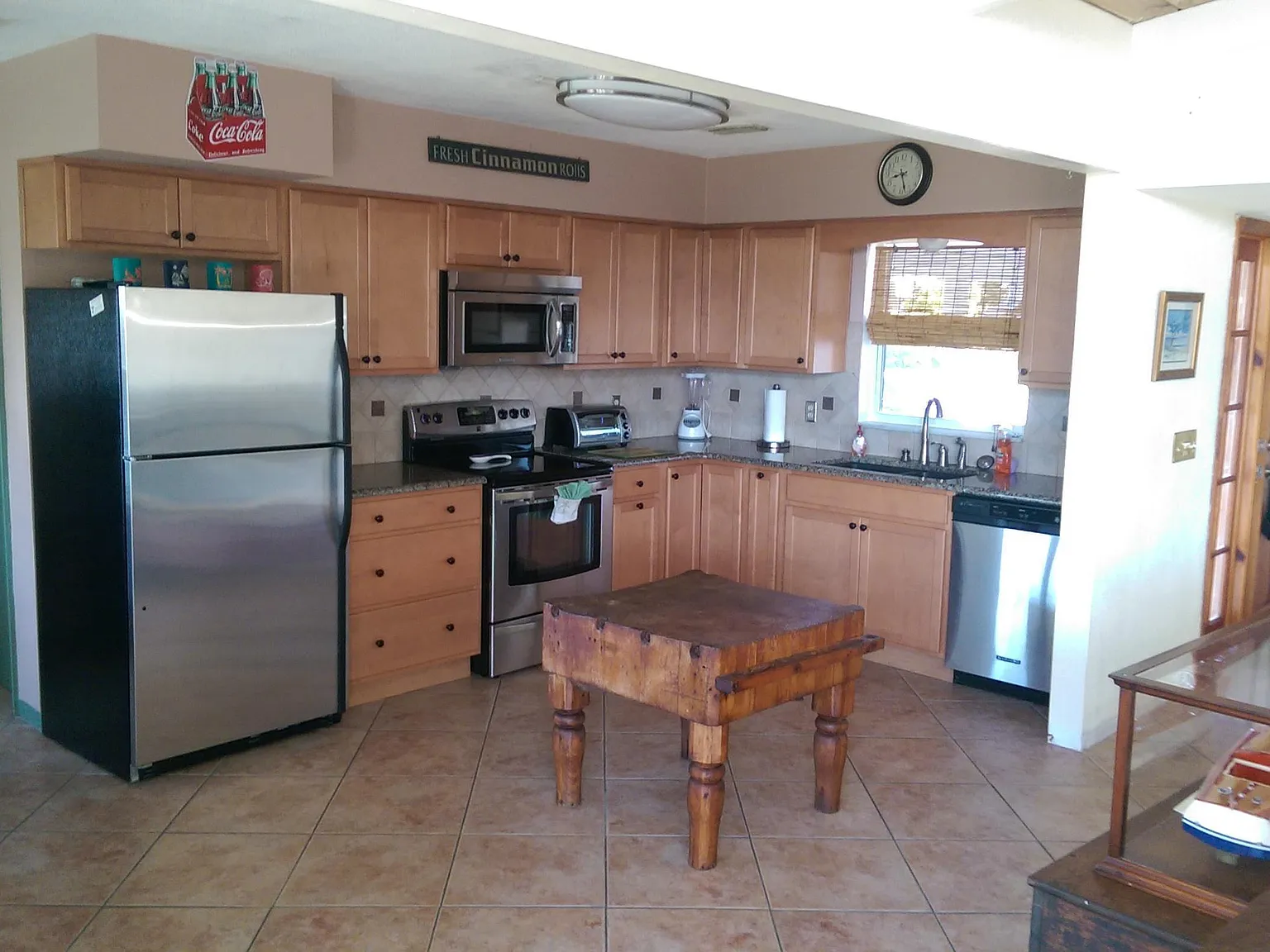 3 bed, 2.5 bath, 1870 sqft, $2,550 — Photo 4
