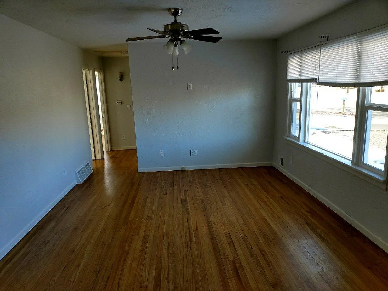 3504 Miramar Dr — Photo 4