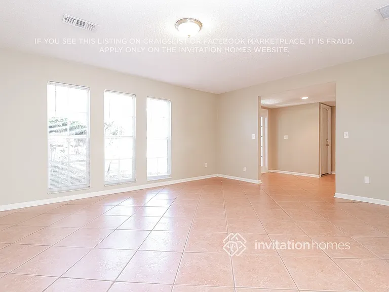 12111 92nd Way — Photo 2