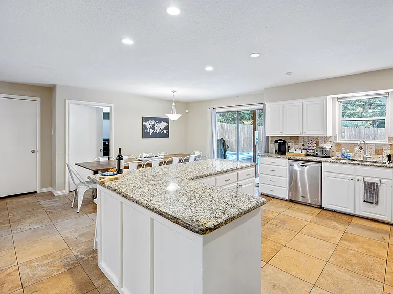 2352 Wildoak Dr #MAIN — Photo 5