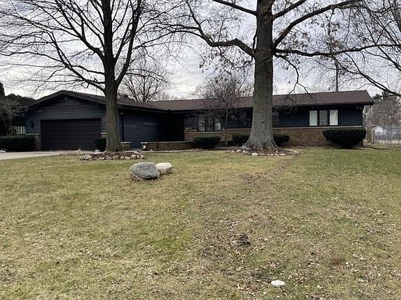2nd image of 52319 Tallyho Dr N