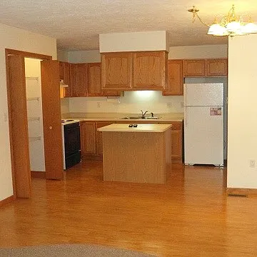 403 E 1st St Photo 1