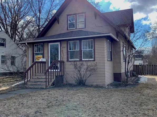 1001 4th St S, Moorhead, MN 56560