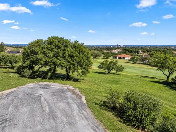 318 Red Wine, Horseshoe Bay, TX 78657