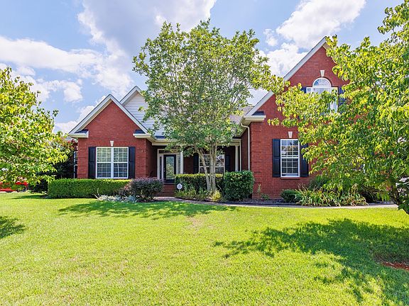 5th image of 3630 Geneva Dr