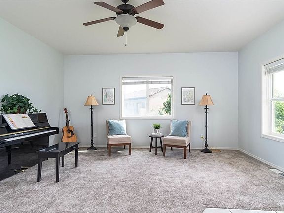 3rd image of 101132 Canyon View Dr